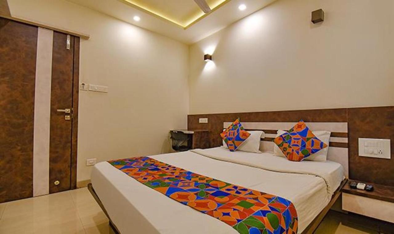 Fabhotel Royce Studio Apartments - Nr Pune International Airport Buitenkant foto