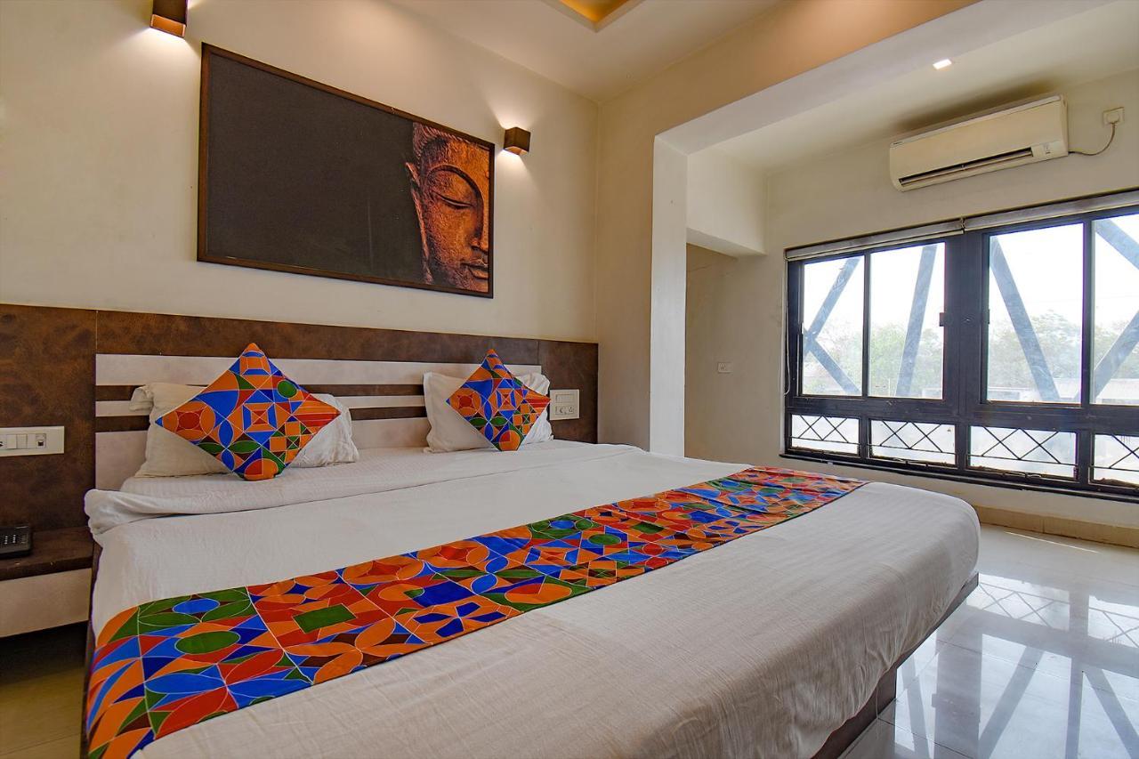 Fabhotel Royce Studio Apartments - Nr Pune International Airport Buitenkant foto